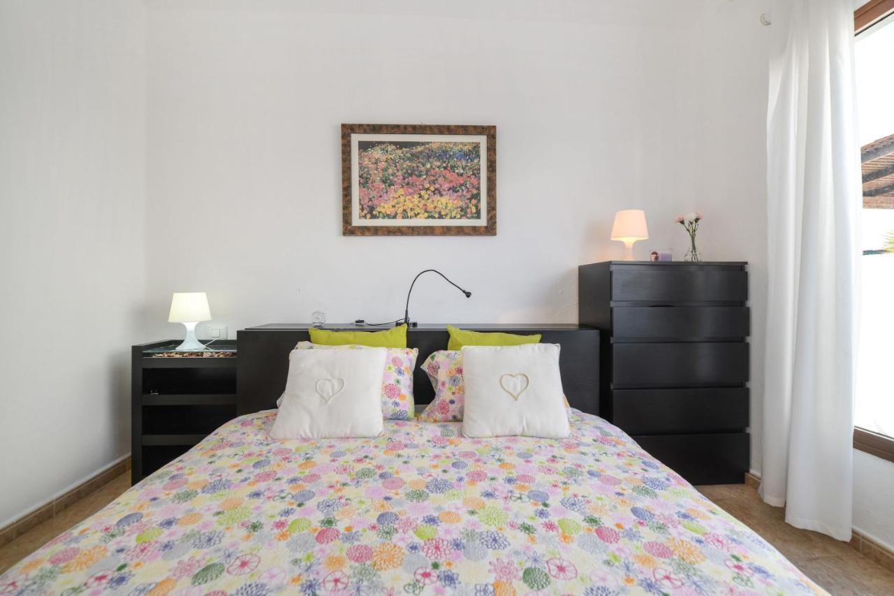 Bungalow Playa Bastian กอสตา เตกีสเซ ภายนอก รูปภาพ