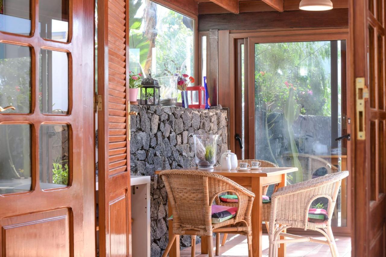 Bungalow Playa Bastian กอสตา เตกีสเซ ภายนอก รูปภาพ