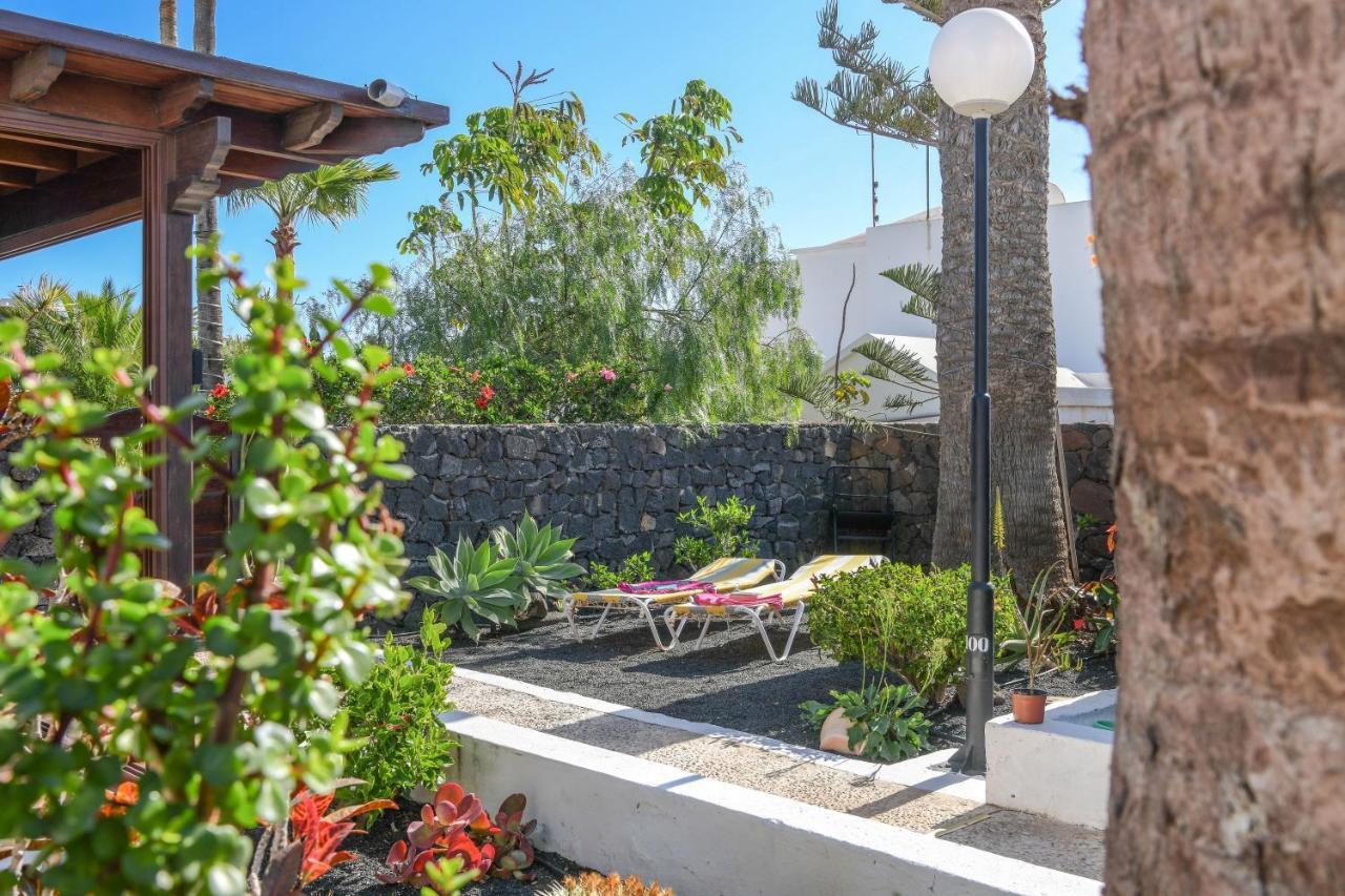 Bungalow Playa Bastian กอสตา เตกีสเซ ภายนอก รูปภาพ