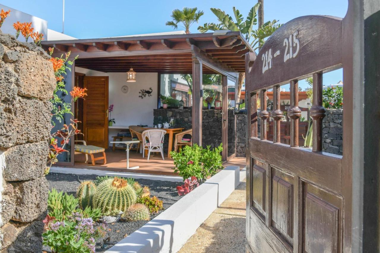 Bungalow Playa Bastian กอสตา เตกีสเซ ภายนอก รูปภาพ