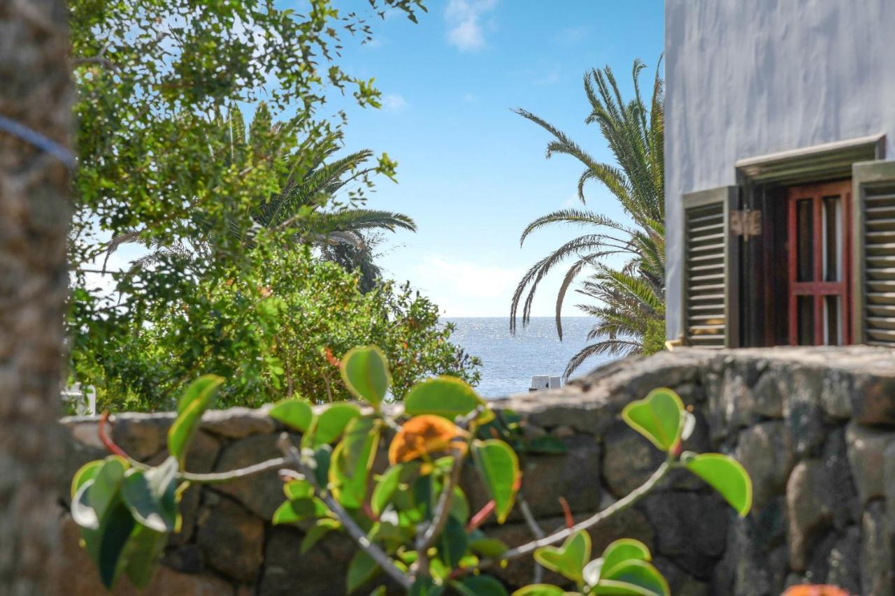 Bungalow Playa Bastian กอสตา เตกีสเซ ภายนอก รูปภาพ