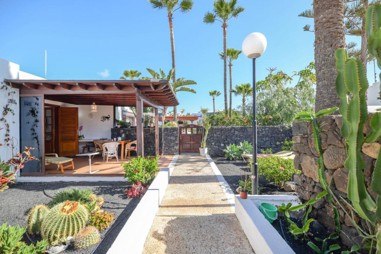 Bungalow Playa Bastian กอสตา เตกีสเซ ภายนอก รูปภาพ